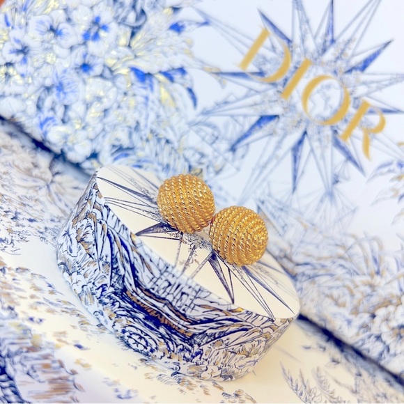 DIOR “Golden Pollen” Gold Plated Pierced Earrings Jewelry by Christian Dior - Picture 7 of 14